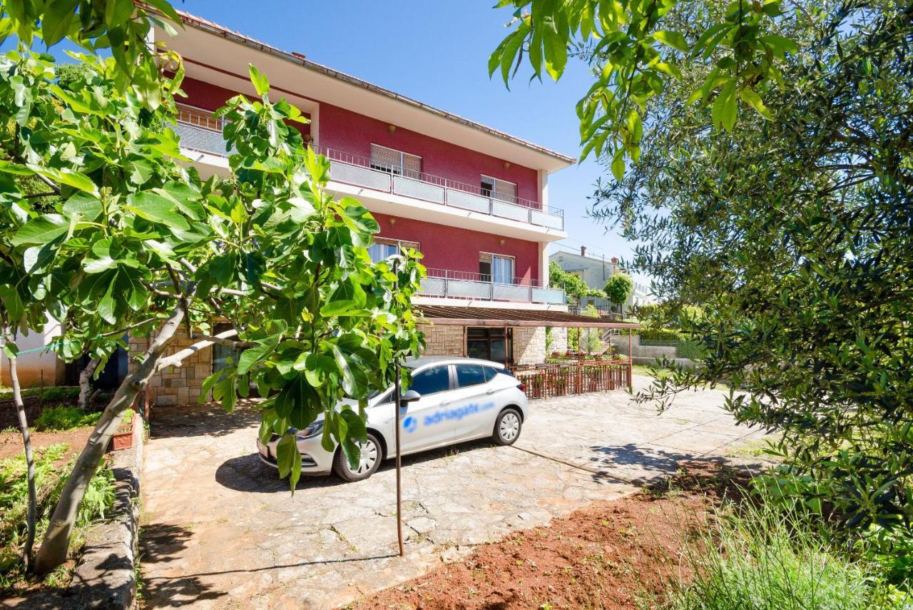 Mladen Jelica Apartman